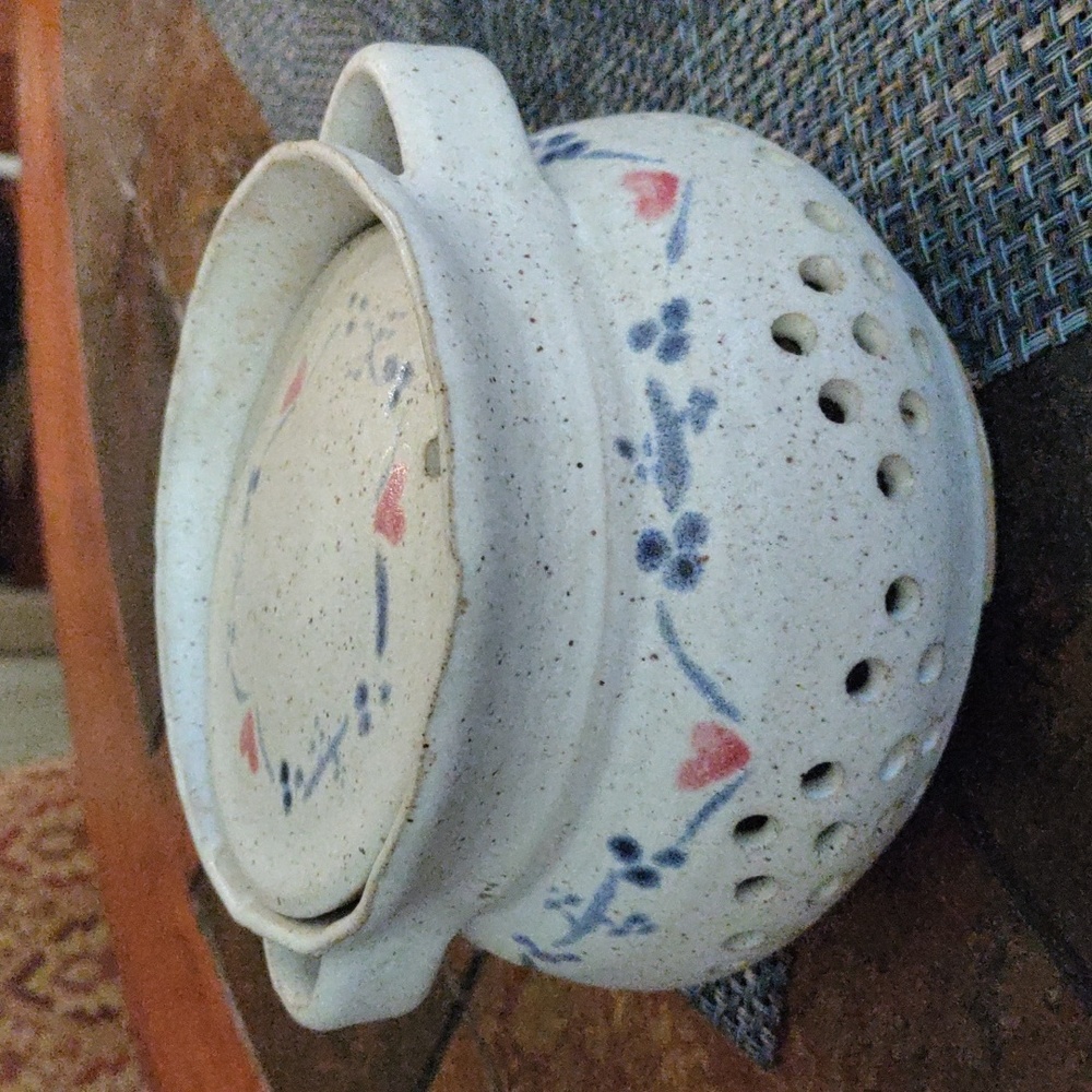 Beautiful berry strainer/colander